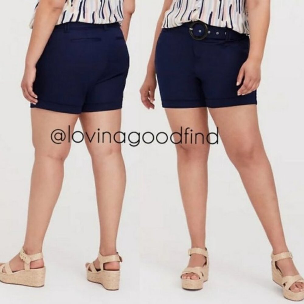 TORRID BELTED MID SHORT - SATEEN NAVY NWT sz 20